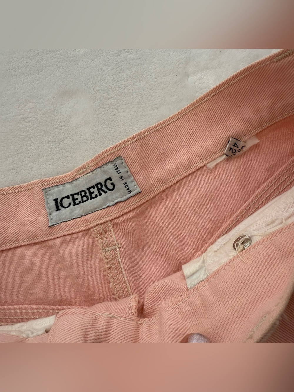 Iceberg VTG Pink Frayed Logo Straight Leg Jeans 42 US 6-8 Made in Italy - Picture 5 of 8